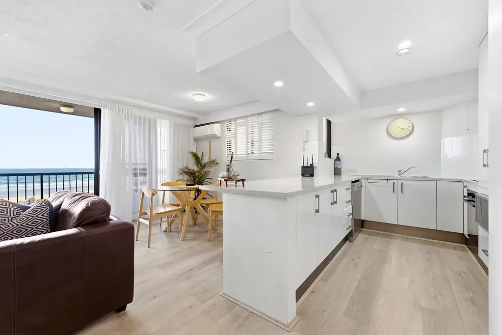 Tugun 2 Slaapkamer Absolute Beachfront, Fully Furnished in Tugun