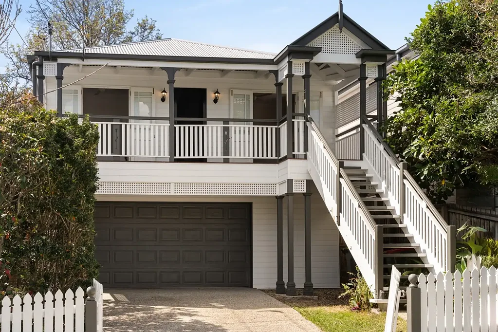 Camp Hill 4 Bedroom Contemporary Queenslander in Camp Hill avenues