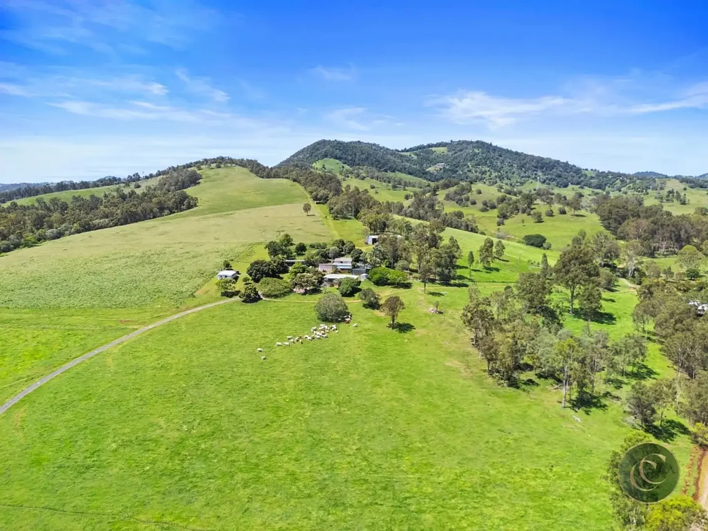 Pie Creek  THE SPRINGS, AN EXCEPTIONAL RURAL PROPERTY WHERE VERSATILITY SPRINGS TO MIND