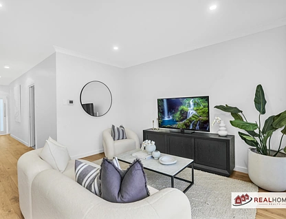 2/62 Bradley St, Glenmore Park, Outer Western Sydney, 4 chambres, 2 salles de bain, Townhouse