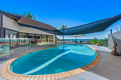 Cannonvale 5 Slaapkamer Architecturally Designed Home with Panoramic Coral Sea Views