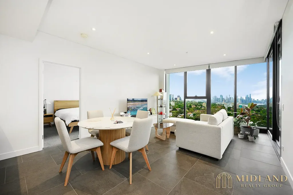 St Leonards 2침실 Panoramic Harbour Bridge & City Skyline Views – Luxury Living in Embassy Tower