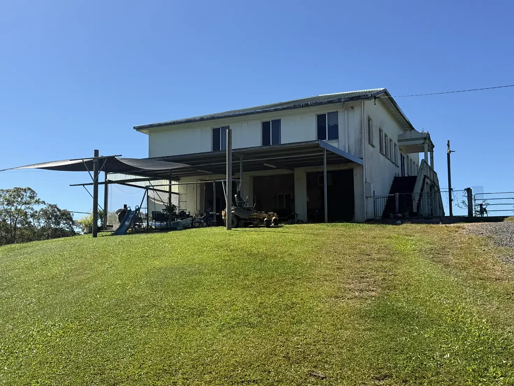 No 5 Branch 290.6 ha Large Quality mixed undulating Cattle & Cane property near Silkwood with Home, Sheds, Yards, Bore, long Liverpool Creek Esplanade Frontage