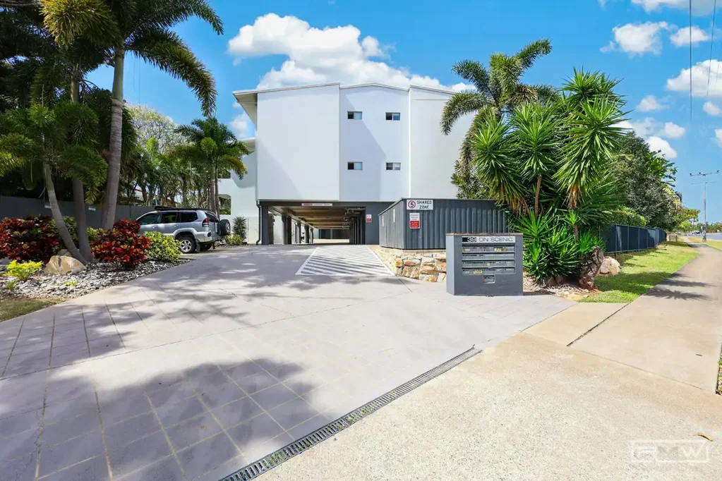 Cooee Bay 2 Slaapkamer Coastal Investment with Resort Style Appeal