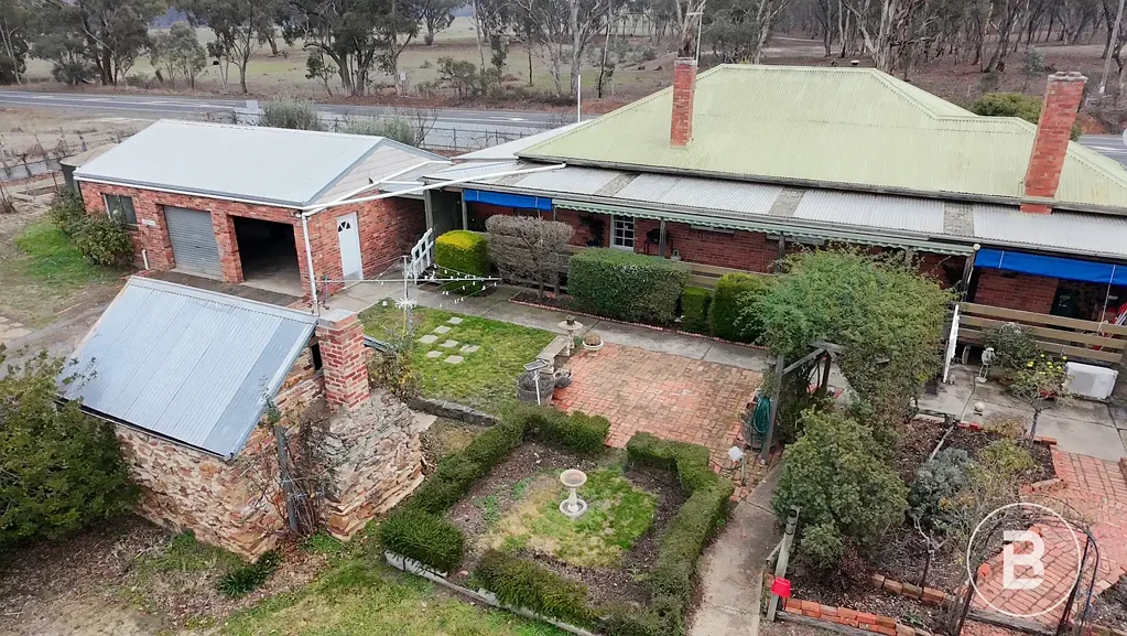 4 Dehnerts Road, Daisy Hill, VIC 3465