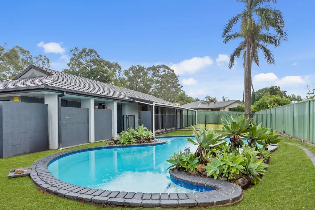 31 Madigan Road, Carrara, QLD 4211