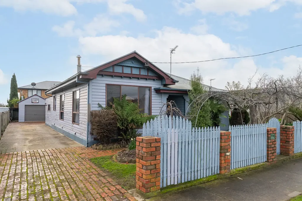 Devonport 3Moenga The Perfect Blend of Character & Opportunity