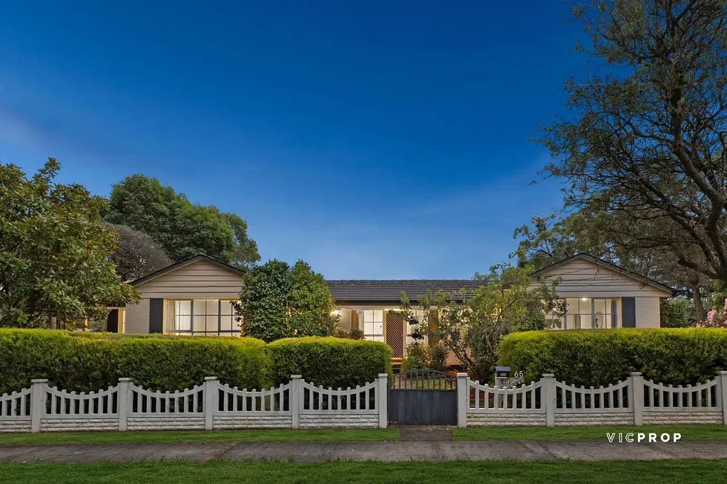 65 Greenaway Drive, Ferntree Gully, VIC 3156