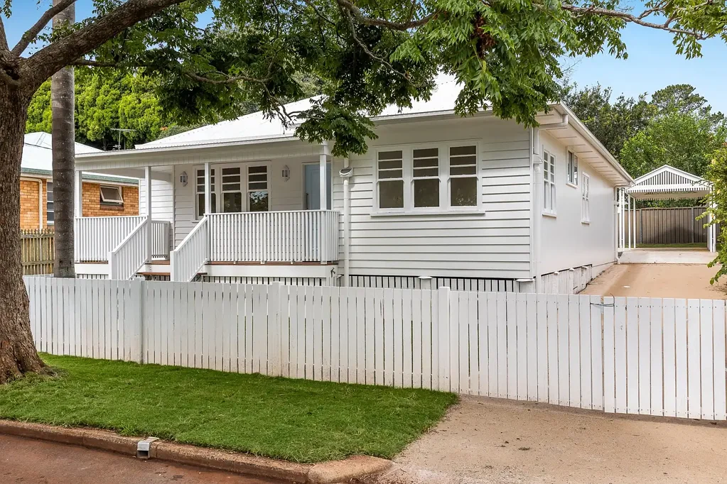 North Toowoomba 4房 内城热门地段的特色、舒适与便利 Character, Comfort & Convenience in sought after Inner City Location