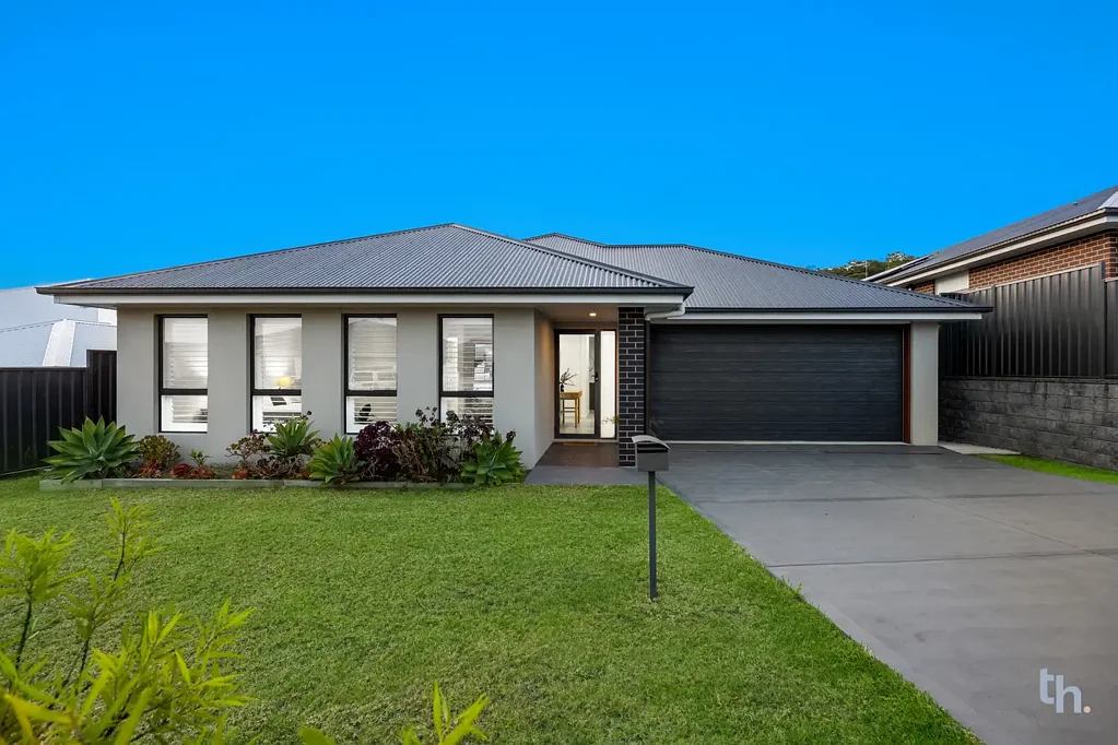 15 Gracie Avenue, Cameron Park, NSW 2285