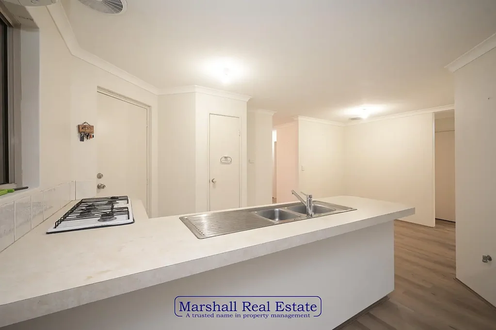 Centrally located 3x1