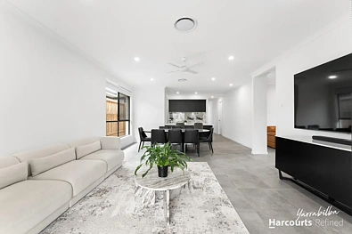 ਰਹਿਣ ਵਾਲਾ ਕਮਰਾ - 28 Napier Crescent, Yarrabilba, QLD 4207