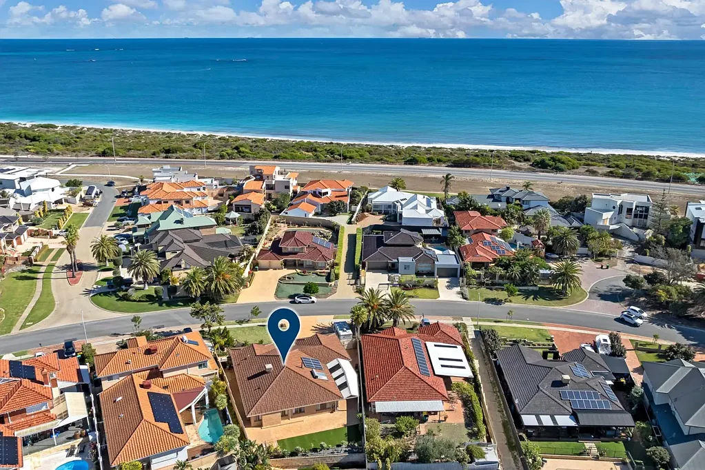 116 Castlecrag Drive, Kallaroo, WA 6025