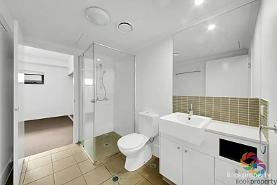 224/64 Glenlyon Street, Gladstone Central, QLD 4680, 2 slaapkamers, 2 badkamers, Unit