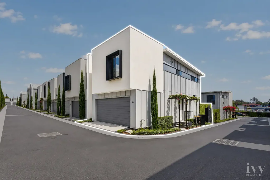 Richlands 3Phòng ngủ CONTEMPORARY TERRACE LIVING IN THE EXCLUSIVE SAVILLE COMMUNITY