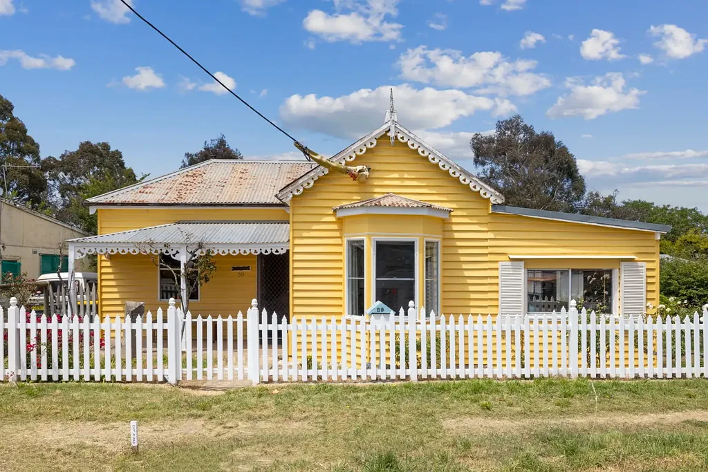 Braidwood 4房  Character, Comfort & Endless Backyard Joy