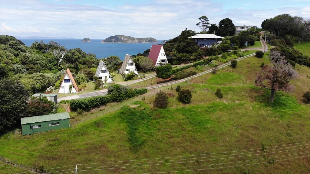 Coromandel 12कमरा Home and income in paradise.