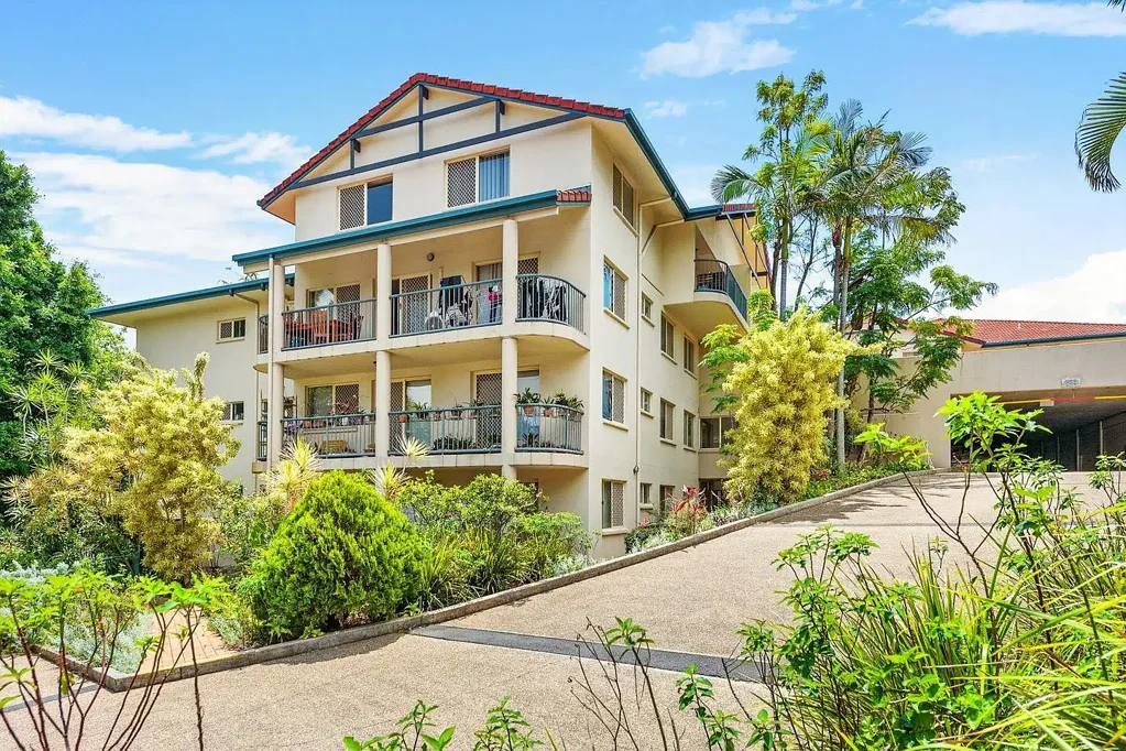Freshly Updated & Spacious Living in the Heart of Toowong! Unfurnished Unit