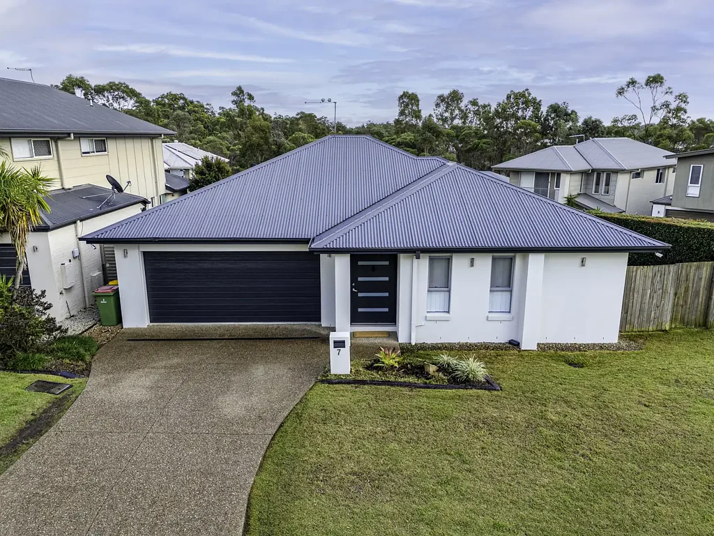Coomera 4Moenga Genesis Estate Living with Side Access