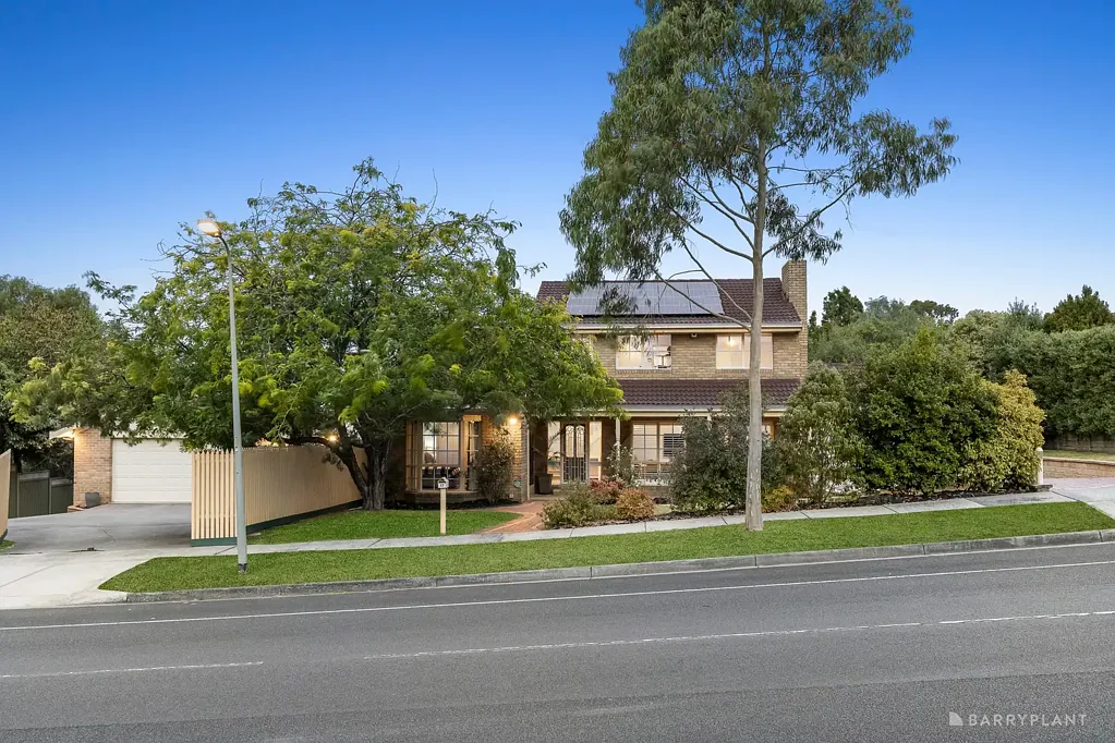 17 Bedervale Drive, Templestowe, VIC 3106