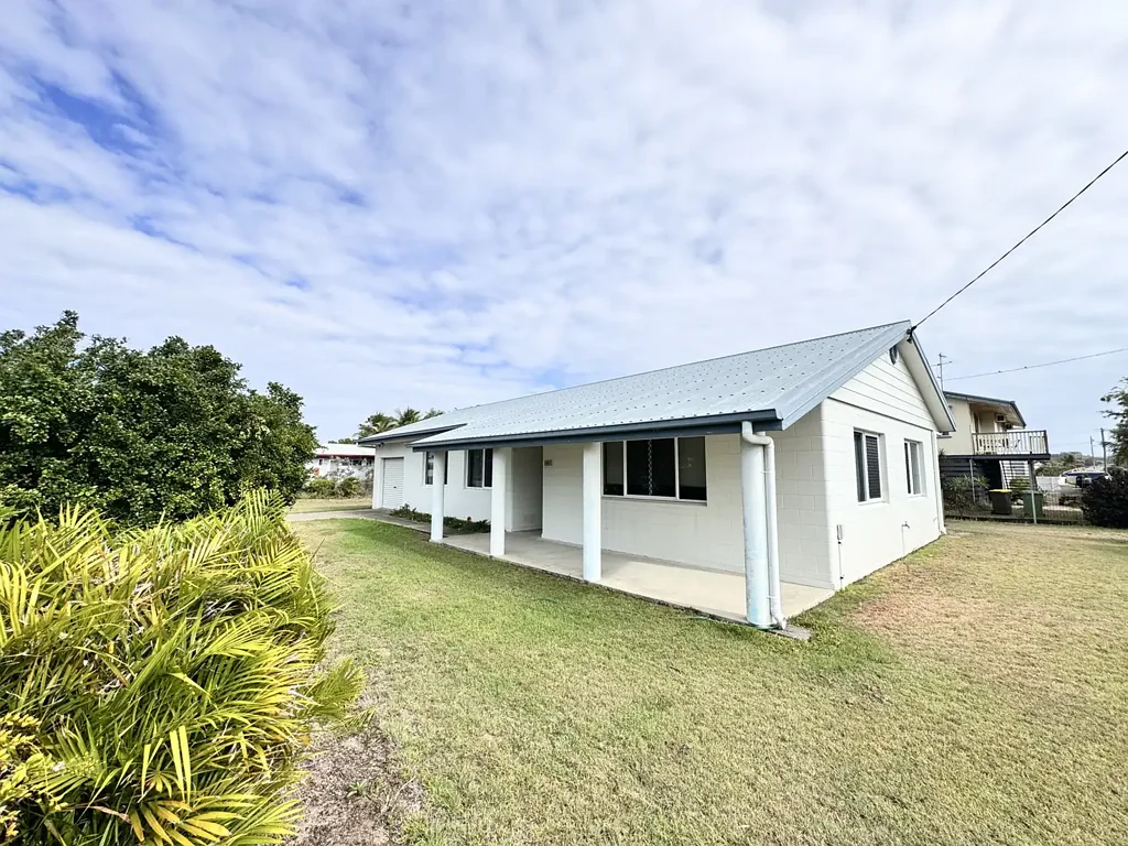 3 bedroom home with Seabreeze�s throughout