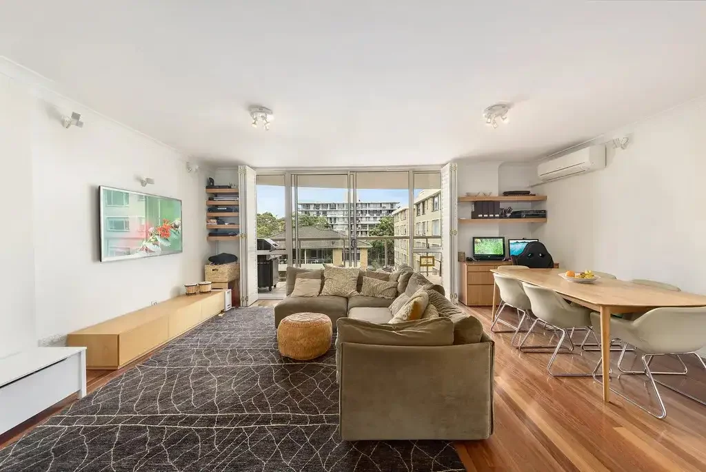 LIGHT-FILLED LIVING IN THE HEART OF BONDI