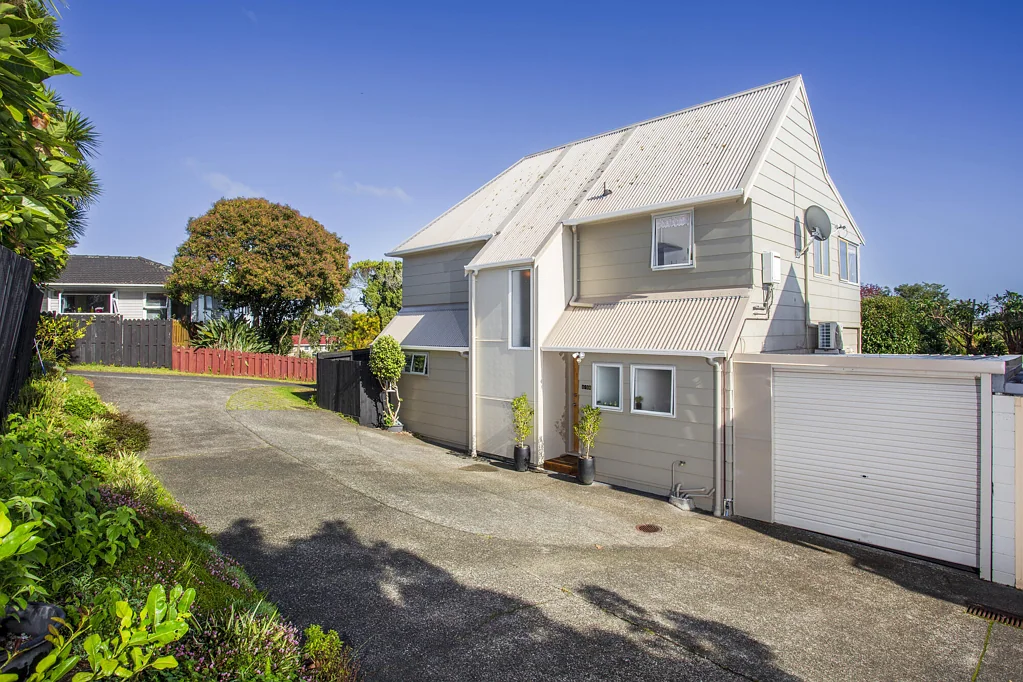 Glenfield 3ห้องนอน URGENT SALE: Owner Relocating South!