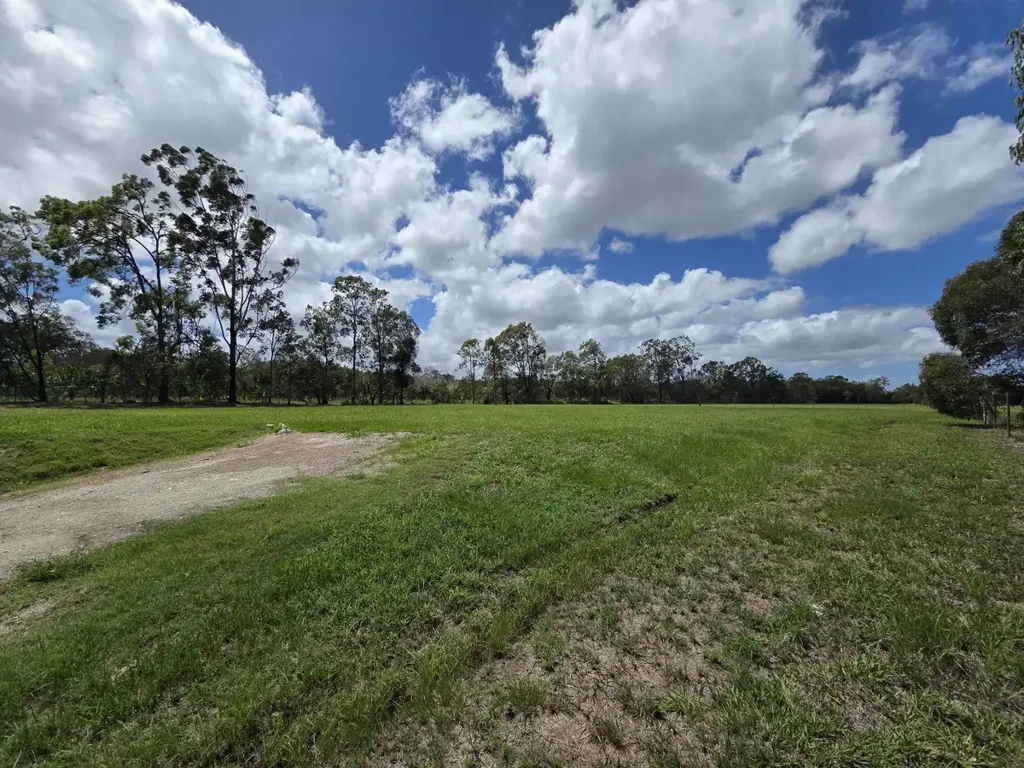 Caboolture Rare 3.3 Acre Allotment – Creek, Space & Convenience