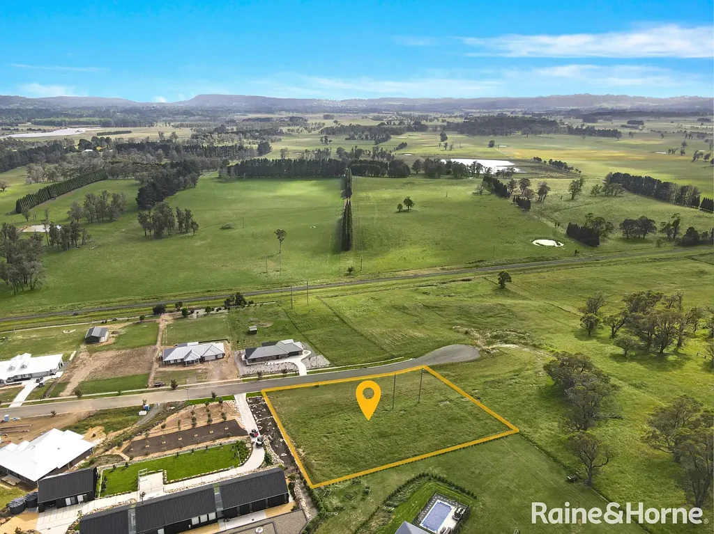 Moss Vale Elevate Your View & Create Something Special