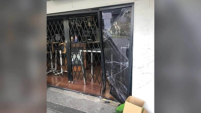 太可怕了！奥克兰多家商店遭遇打砸抢，现场一片狼藉，歹徒仍在逃！