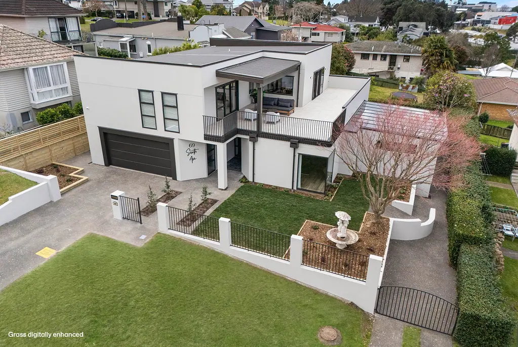 Tauranga Central 5 Slaapkamer Avenues Attitude. Entirely Reimagined.