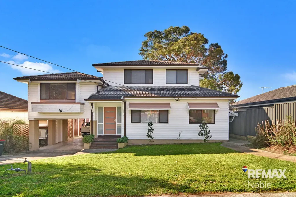 Spacious 4-Bedroom Family Home with Dual Kitchens