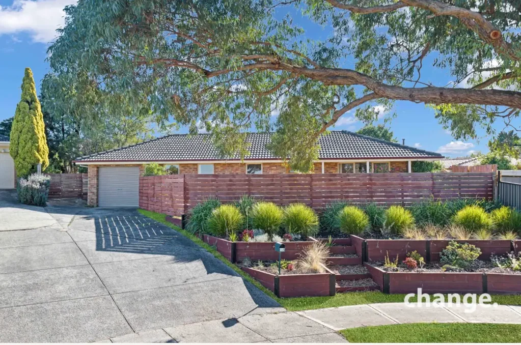 Hallam 3Kwarto Modern touches & Family Comfort in a Sought After Setting