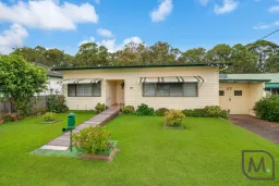 43 St Johns Drive, Croudace Bay