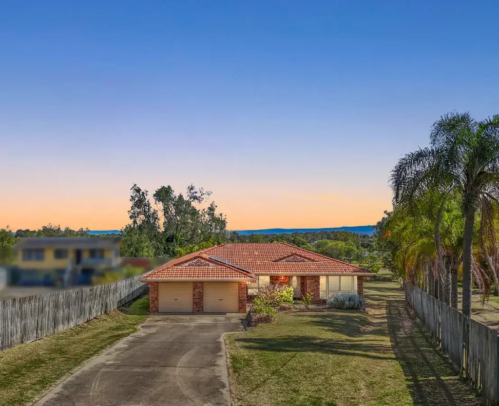 15 Stieler Drive, Plainland, QLD 4341