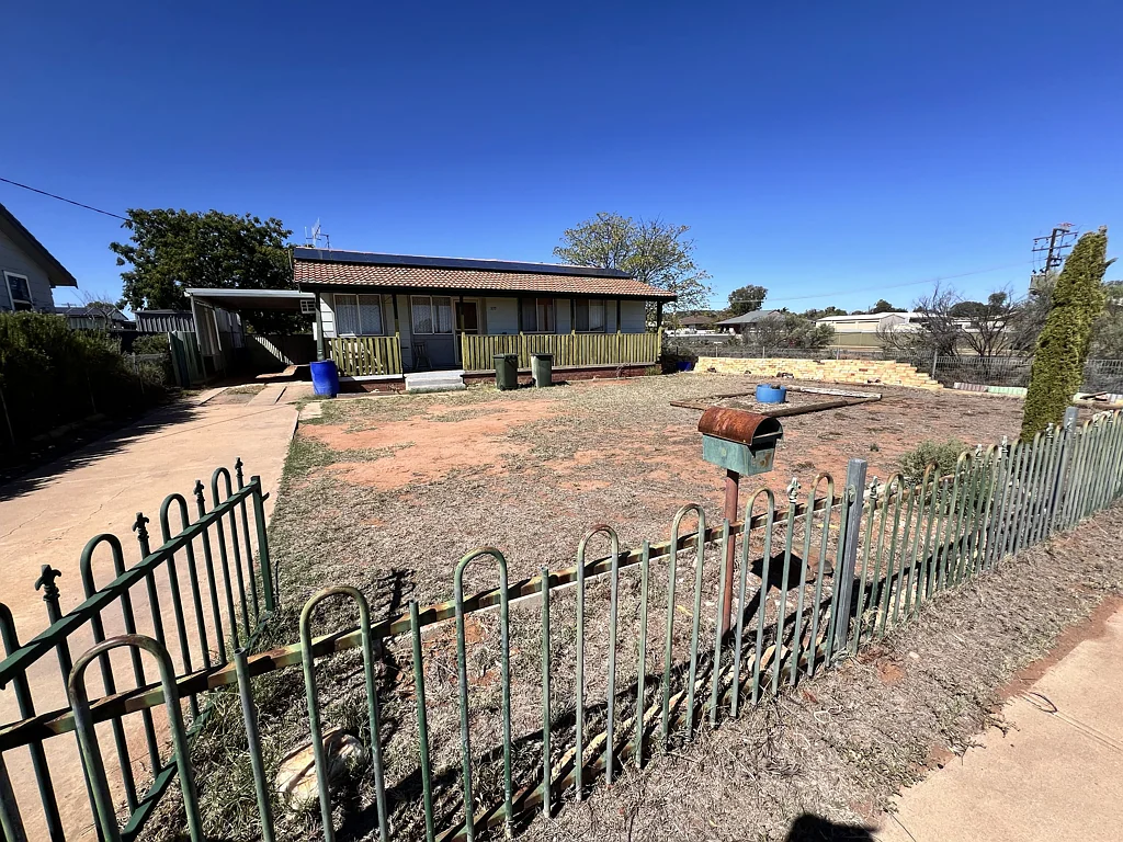 Broken Hill 3 Bedroom Investment Potential