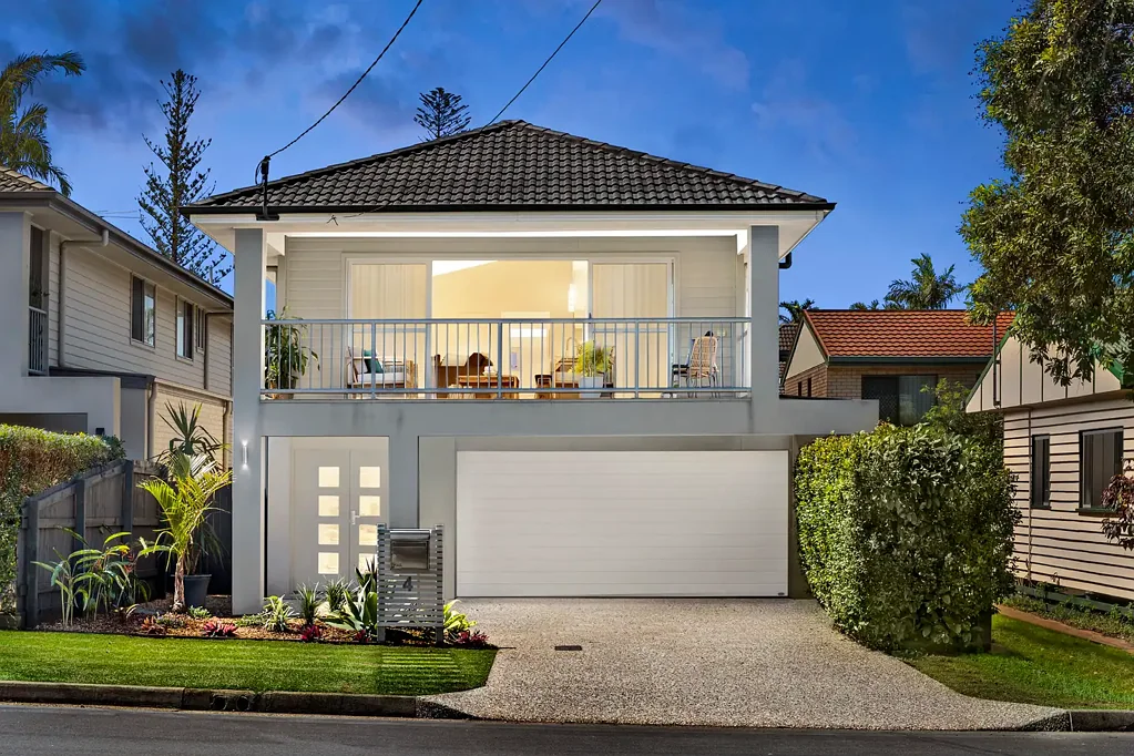4 Herbert Street, Scarborough, QLD 4020
