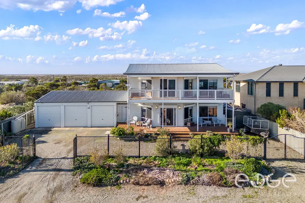 31 The Esplanade, Thompson Beach, SA 5501
