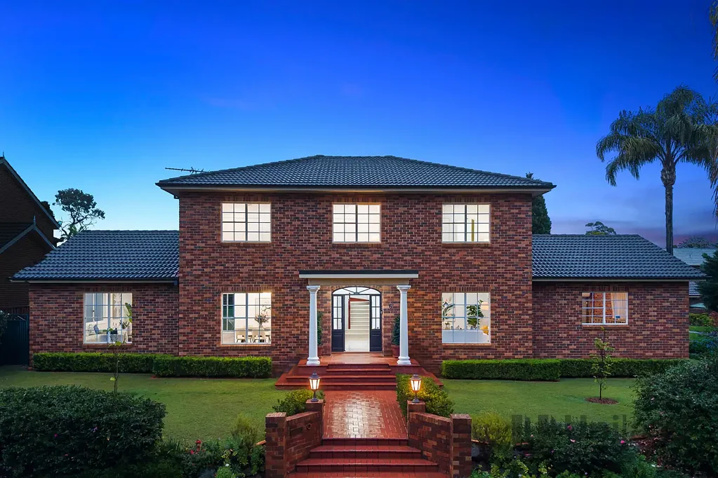 Marsfield 5ห้องนอน Exceptional proportions and calibre offered for the first time, opposite parkland, walk to metro