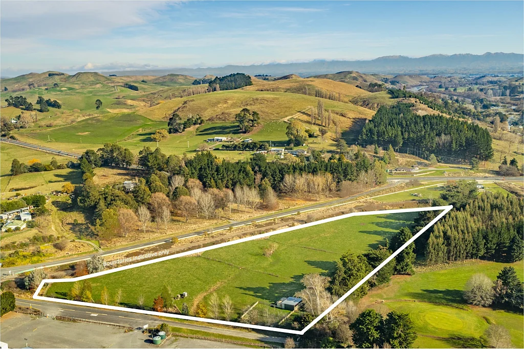 Waipawa Starter lifestyle with basic farm infrastructure