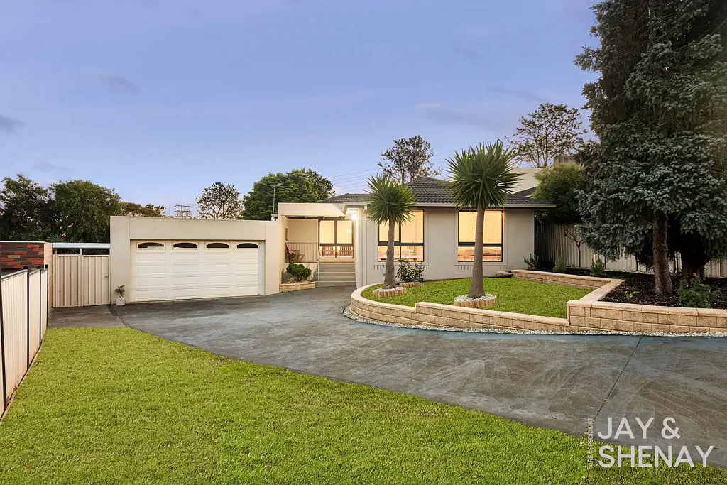 3 Hanover Court, Endeavour Hills, VIC 3802, 4房, 2浴, 独立屋
