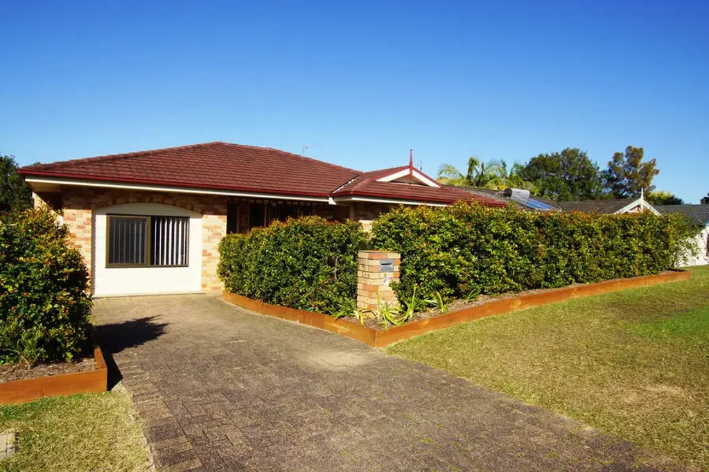 IDEAL FAMILY HOME
