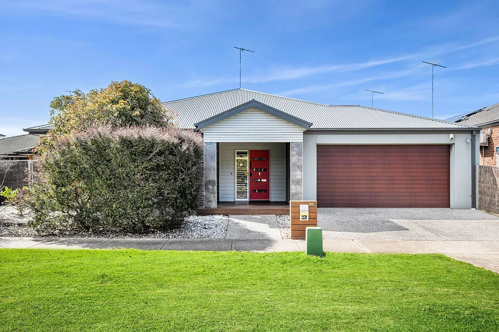 40 Hewat Drive, Highton, VIC 3216