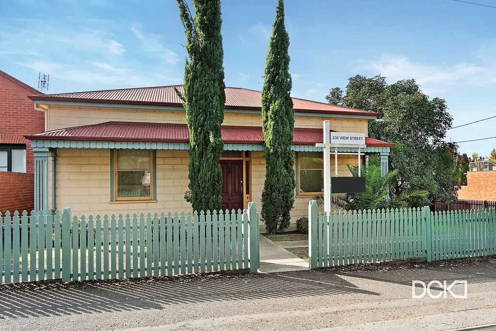 Bendigo 3غرفة نوم Versatile Office/Residence in Prime CBD Location