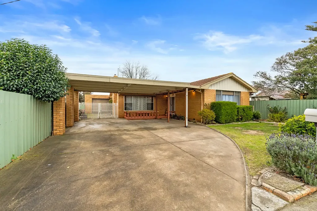 12 McGhee Street, Sale, VIC 3850