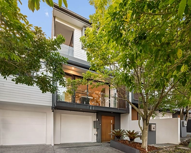 Morningside 3 Bedroom Freehold Townhome with Elevated Living and City Views