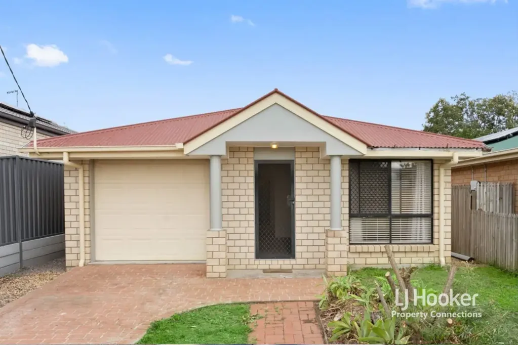 Spacious Family Home in Quiet Geebung Location � Walk to the