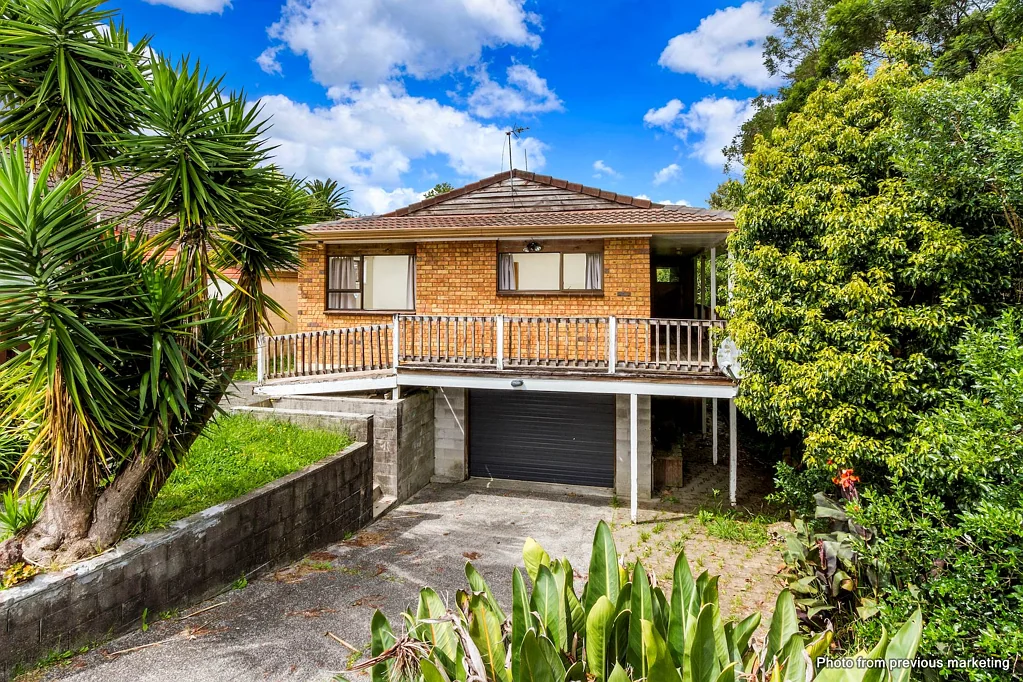 2/1 Claude Brookes Drive, Henderson, Waitakere City, Auckland