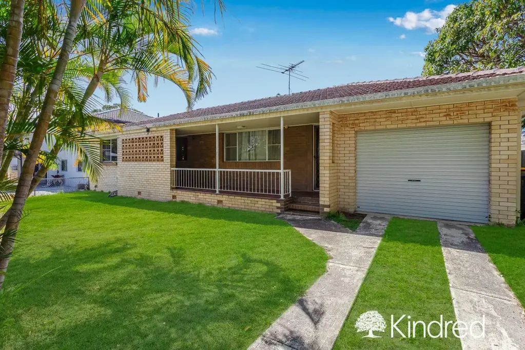 Redcliffe 3房  800m from Suttons Beach - Prime Coastal Opportunity