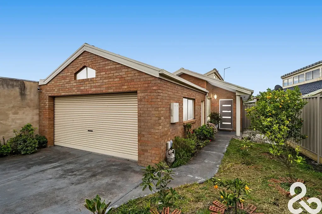 2 Mimosa Road, Mill Park, VIC 3082